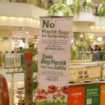 Kantong Plastik Berbayar Dan Solusi Lainnya